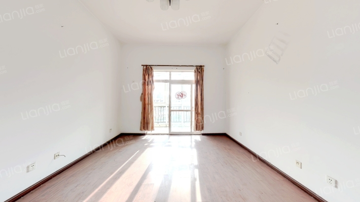 人与自然二手房实景图