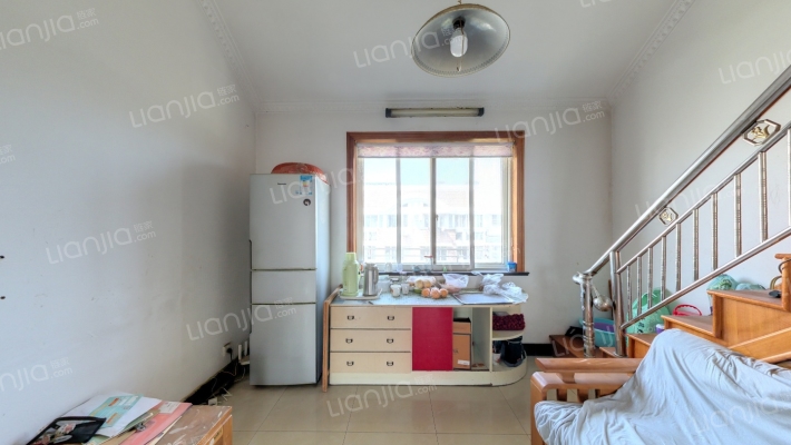 南湾花苑二手房实景图