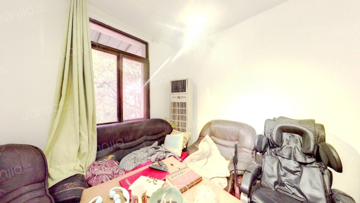 市委生活区二手房实景图