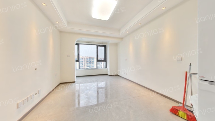 蓝光圣菲悦城二期二手房实景图