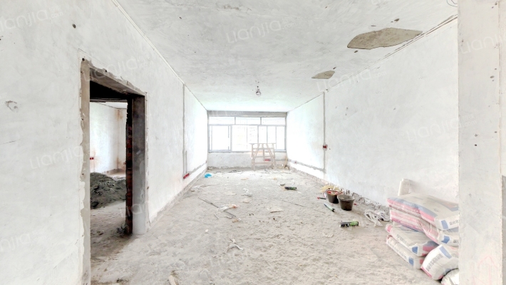 康居绣园二手房实景图