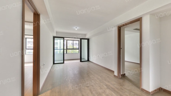 万科雨悦光年二手房实景图