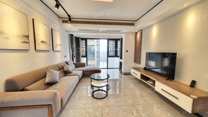 中建梅溪湖中心二手房实景图