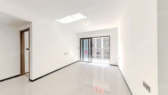 龙光玖悦湾二手房实景图