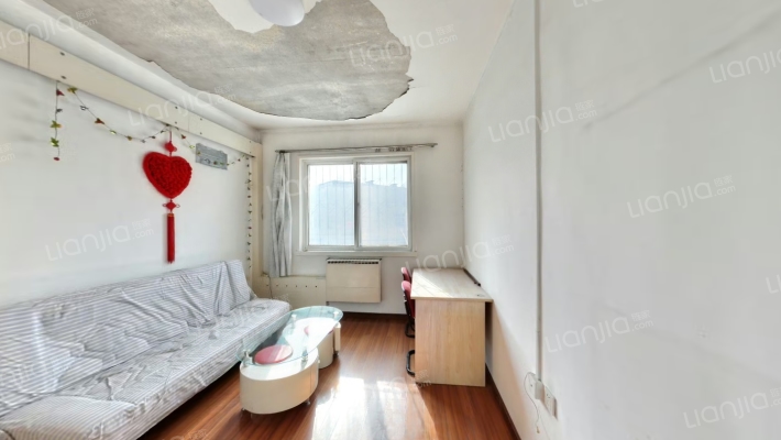 盈江里二手房实景图