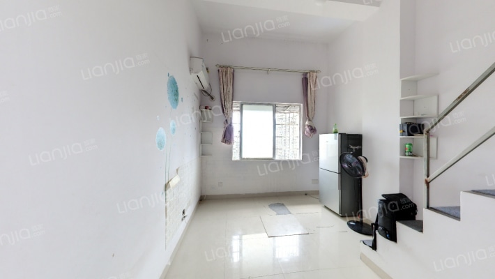 宝迪花苑二手房实景图