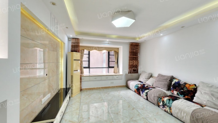 标志浪漫满屋二手房实景图