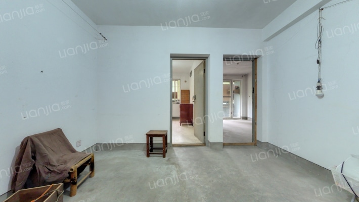 三里家园一区二手房实景图