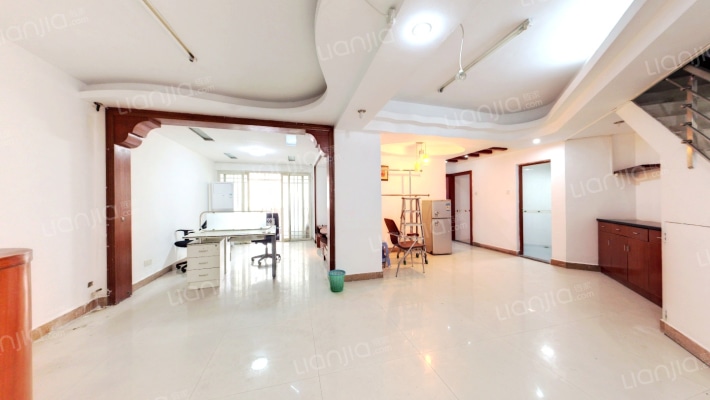 中意花苑二手房实景图