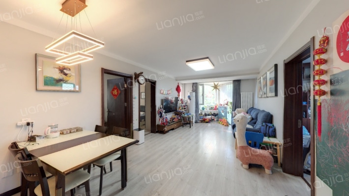 恋日绿岛二手房实景图