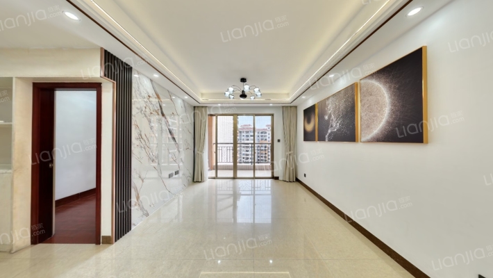 东圣维拉二手房实景图