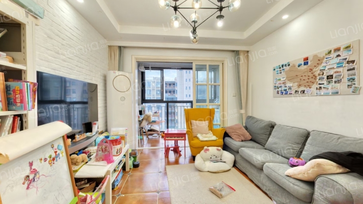 花样年别样城2期二手房实景图