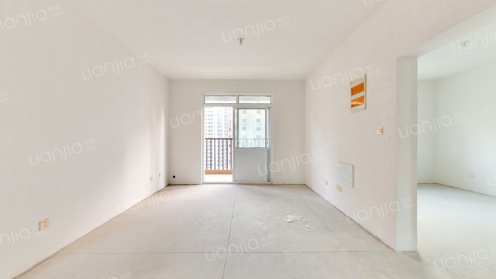 汇泰嘉园东区二手房实景图