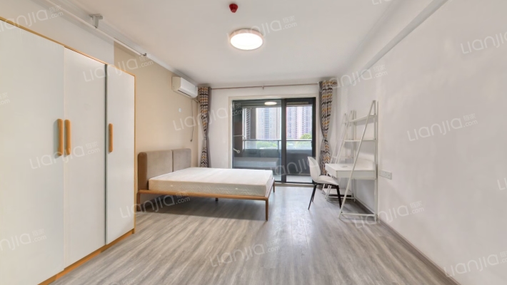 融创公园壹号三期二手房实景图