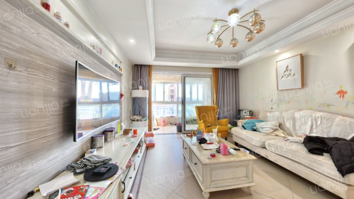 保利罗兰香谷二手房实景图