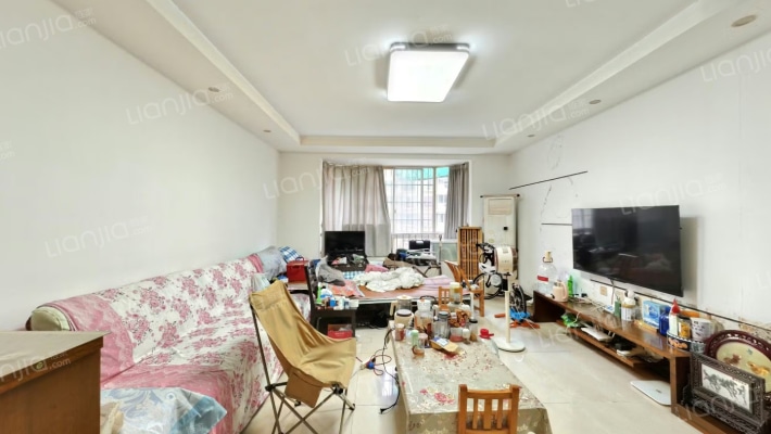 四季美景二手房实景图