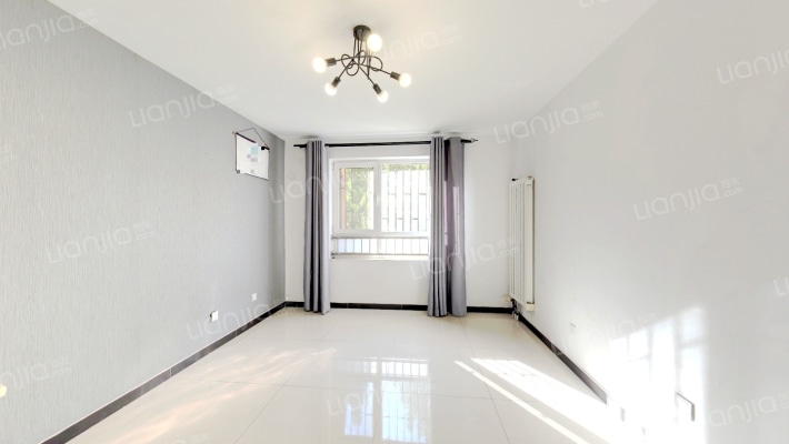 佟馨家园A区二手房实景图