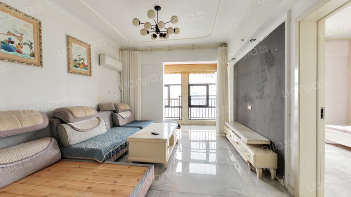 新合作广场二手房实景图