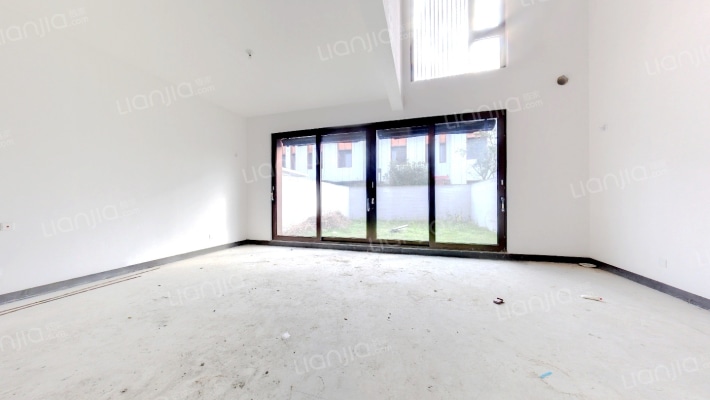 世茂铜雀台别墅（龙胤系）二手房实景图