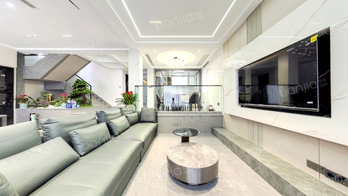 名莲别墅二手房实景图