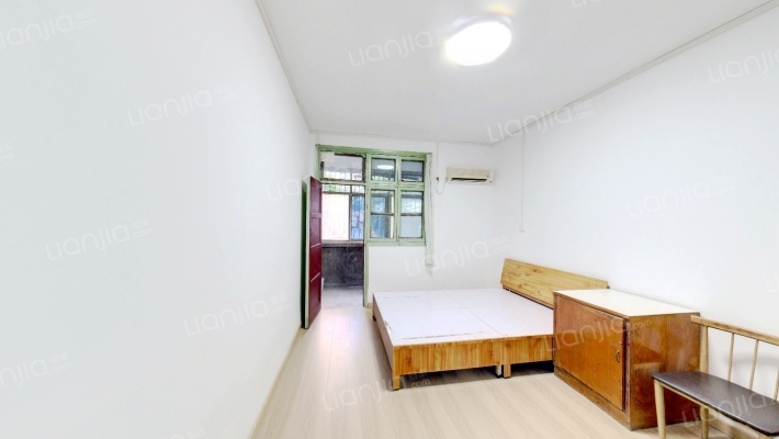 南阳路270号院二手房实景图