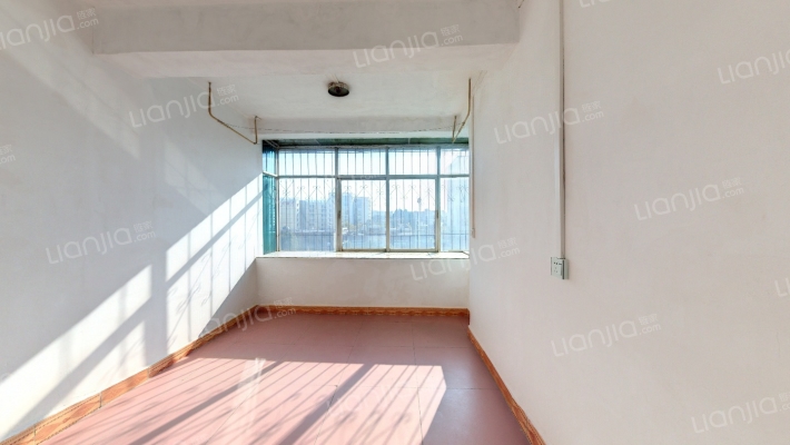 昆东大修队家属区二手房实景图