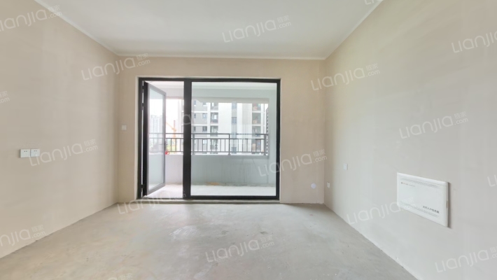 保利·和颂二手房实景图