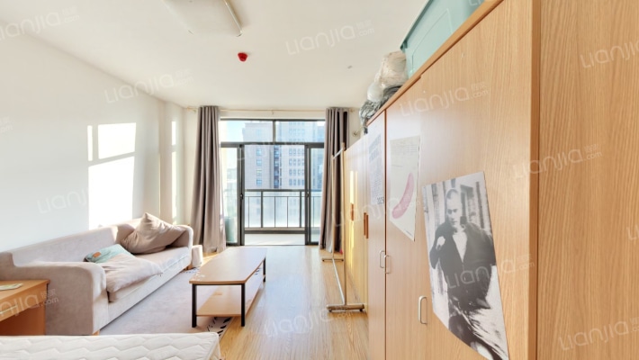 青六商务大厦二手房实景图