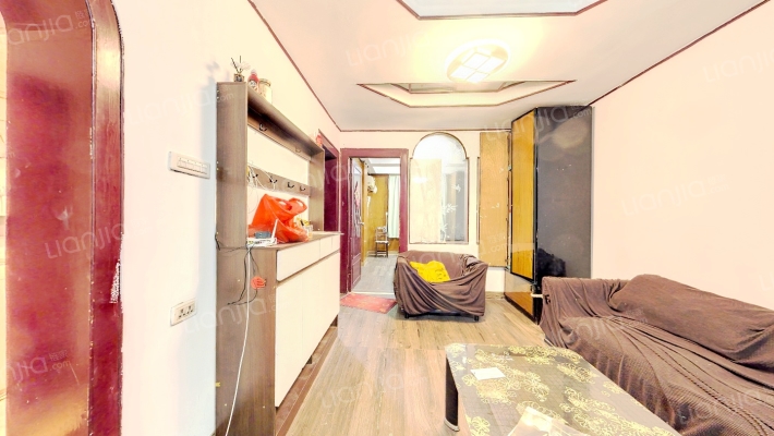 玉三小区二手房实景图