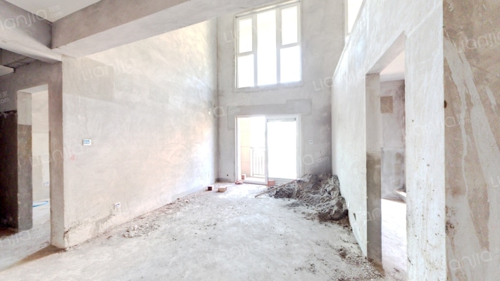 鲁能城中央公馆A区二手房实景图