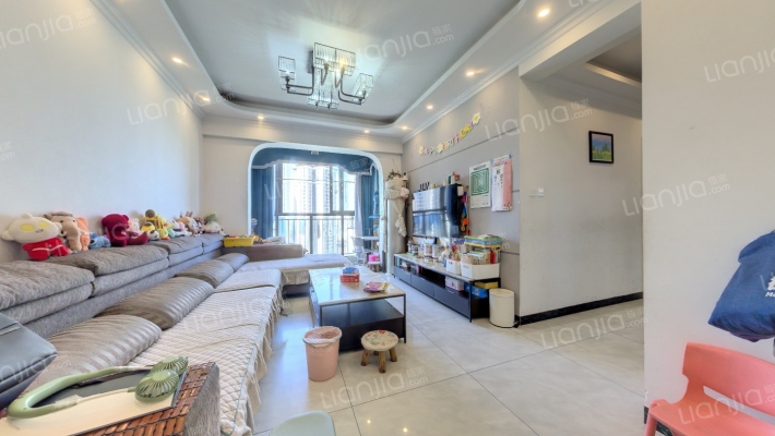 龙光君悦华庭二期二手房实景图