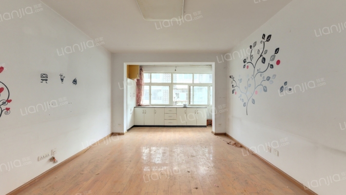 新发小区二手房实景图