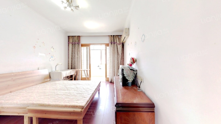 十字街126号二手房实景图