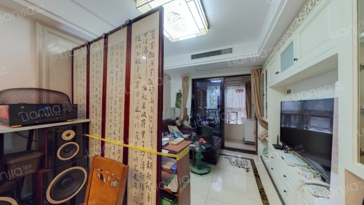 中城誉品南区二手房实景图