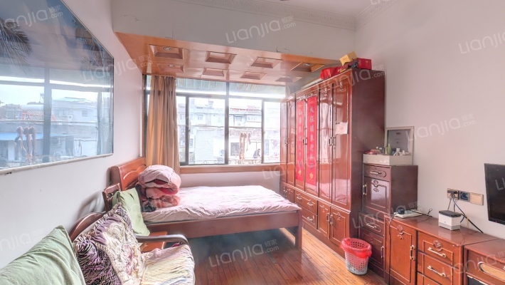 德宽路172号二手房实景图