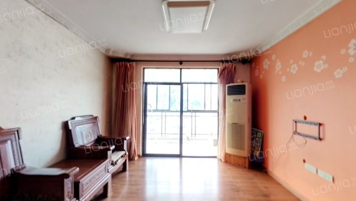 新天地二手房实景图