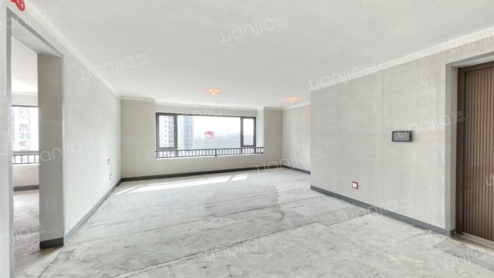 金地龙樾台二手房实景图