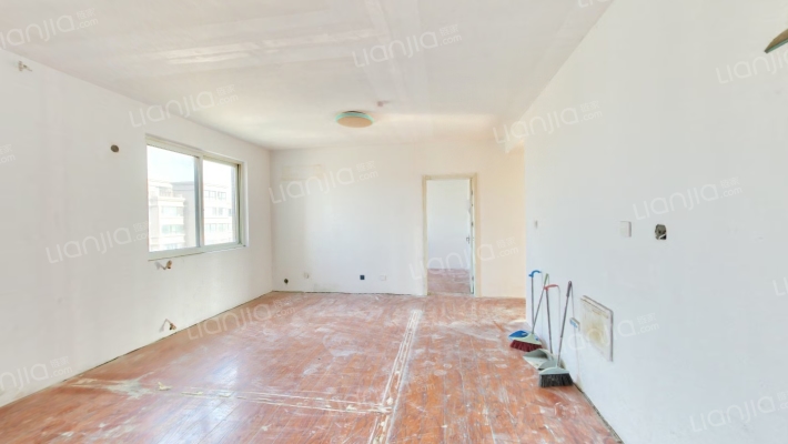 云龙华府二期二手房实景图