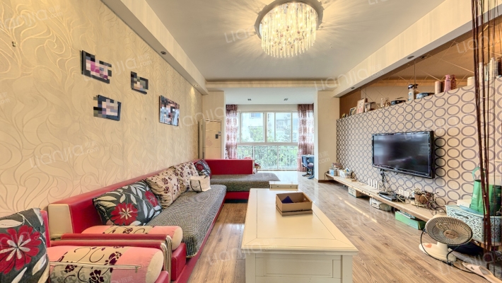 世嘉丽晶二期二手房实景图