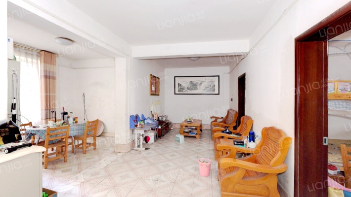 明秀东路163号二手房实景图