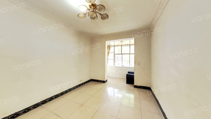 气象局宿舍二手房实景图