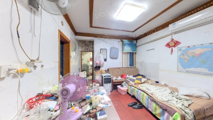 解放四村二手房实景图