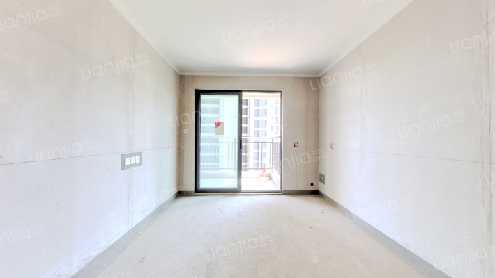 凤凰城凤雅苑二手房实景图