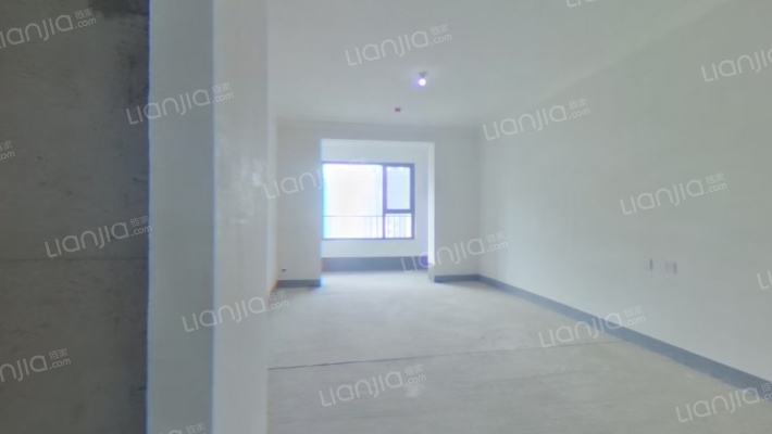 西部美的城二手房实景图