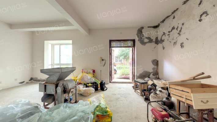 西郊花园二手房实景图