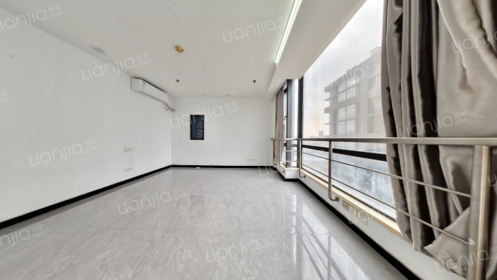 桐泾商务广场二手房实景图