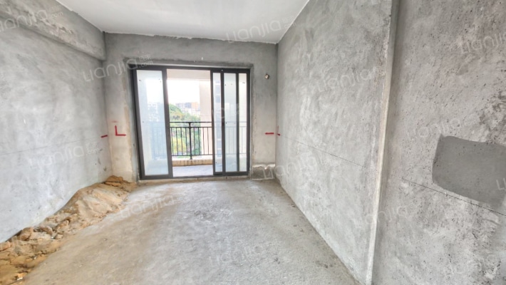 嘉盈名苑二手房实景图