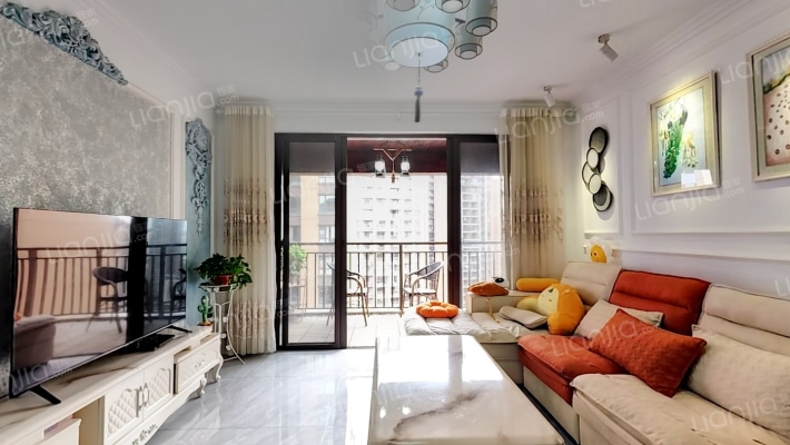 彰泰欢乐颂二手房实景图