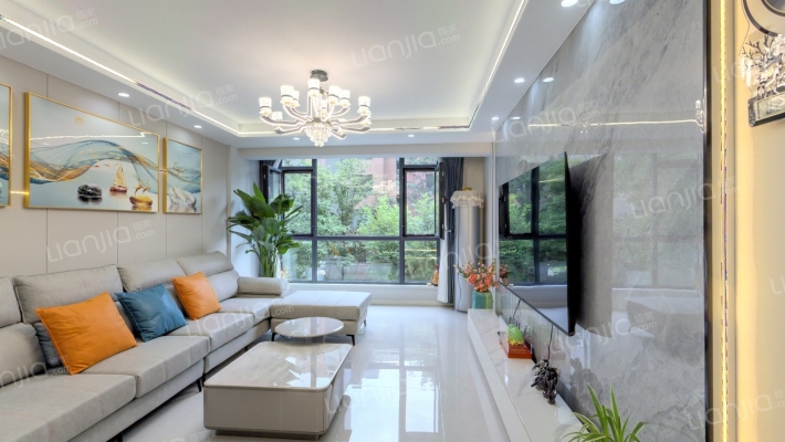 水晶城一期二手房实景图