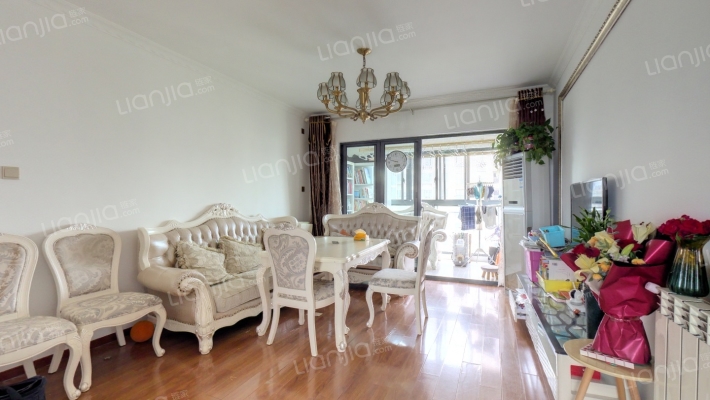 绿地国际花都蓝蝶苑二手房实景图